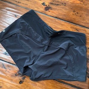 Lululemon Black Size 8 Shorts